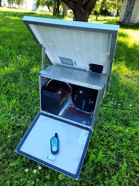 Protective box with solar panel 50 W for electric shepherd and battery